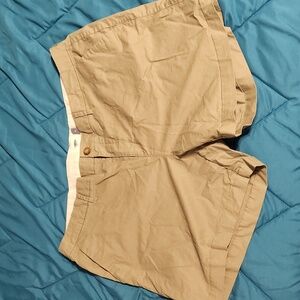 Old Navy Olive Green High Waisted Chino Shorts Size 16